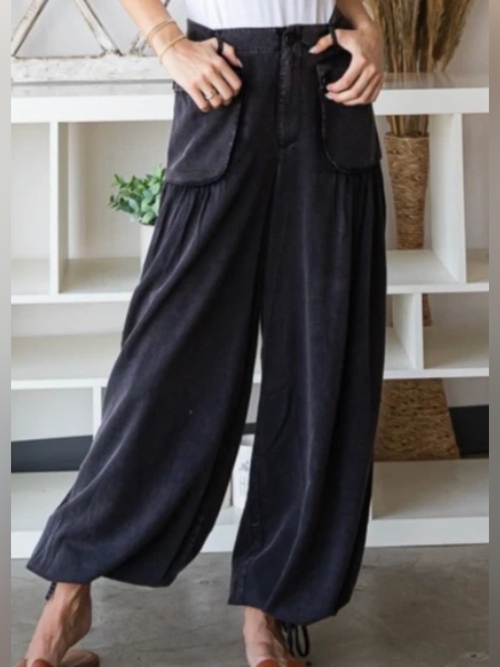 Oli & Hali Wide Leg Pocket Pants in Brown